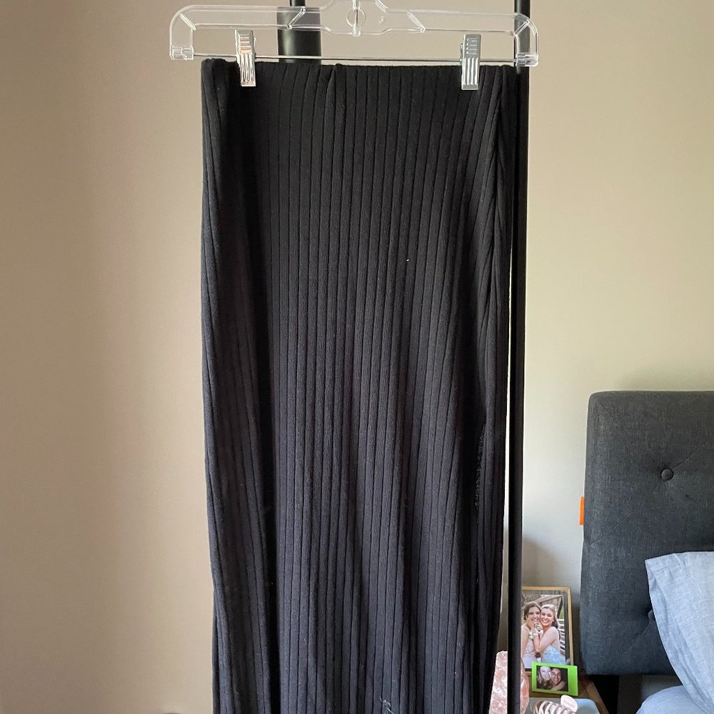 Black Ribbed Midi Skirt